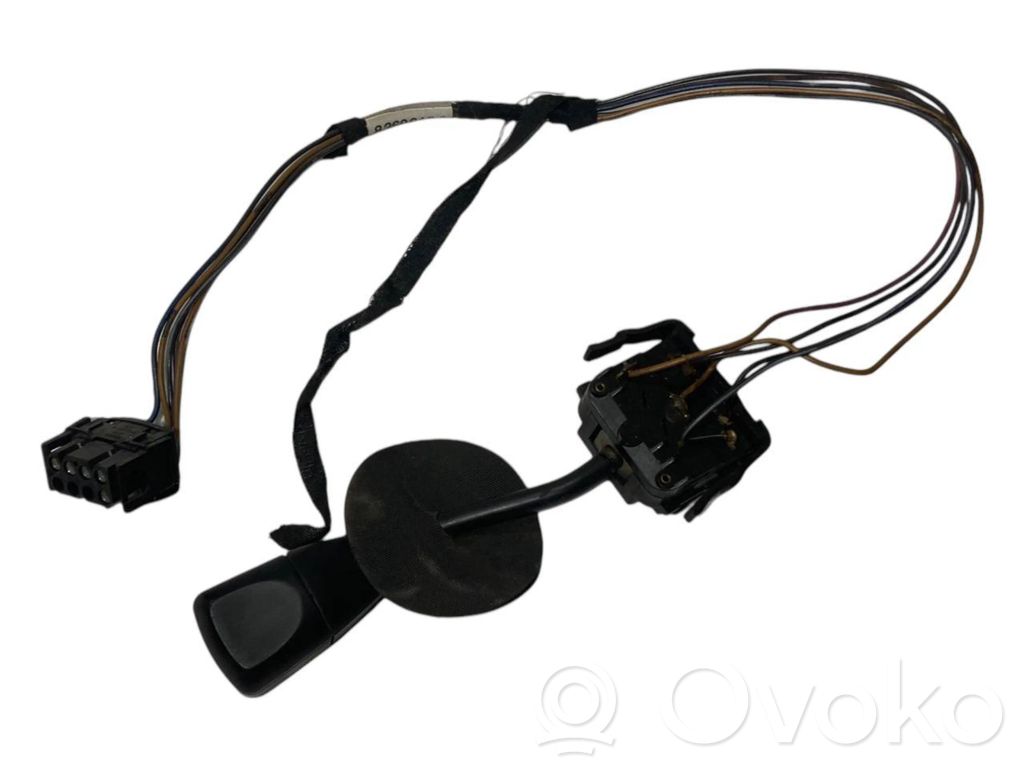 Кнопка управления стеклоочистителем