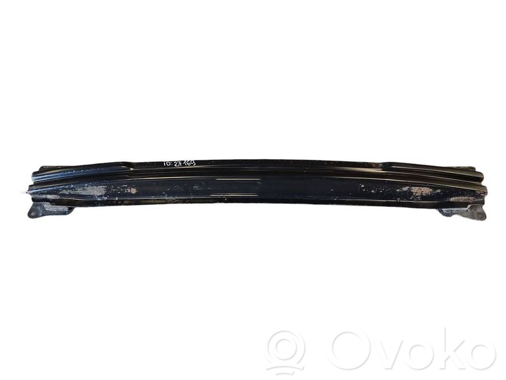 Aizmugurē bampera balka