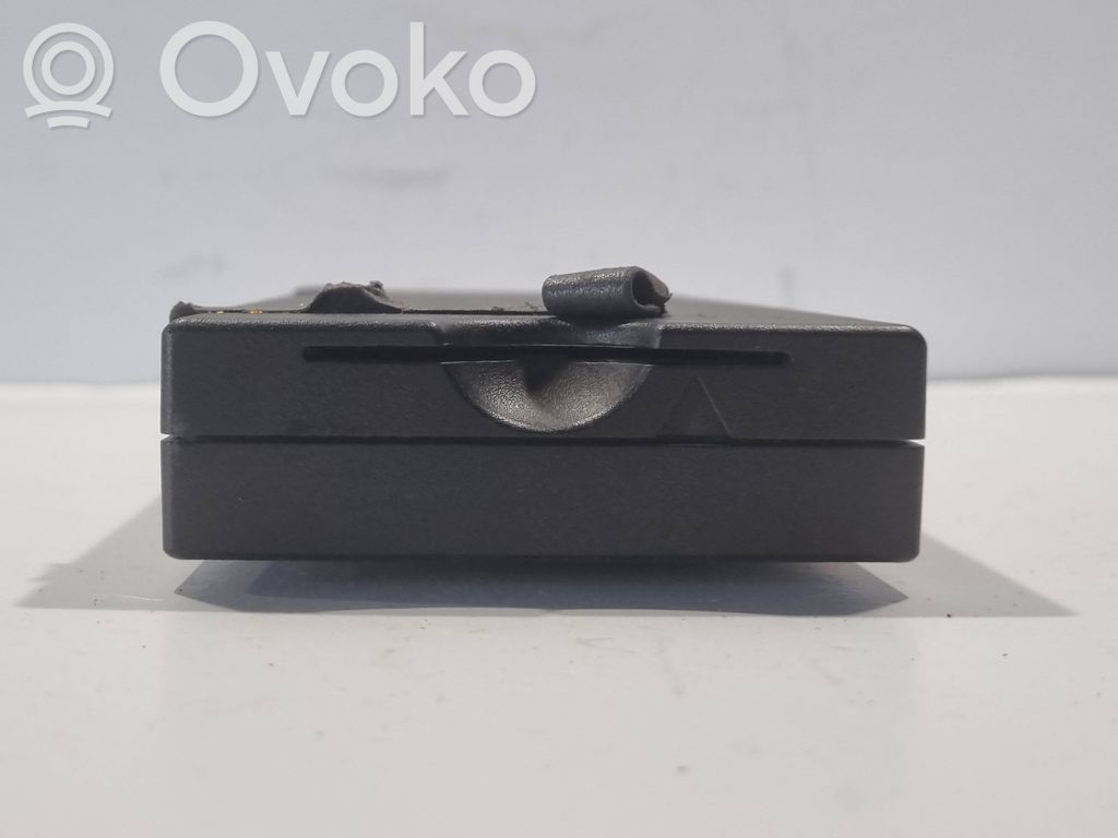 Tālruņa vadības bloks