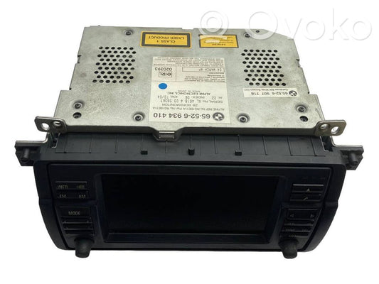 Radio / CD/DVD atskaņotājs / navigācija