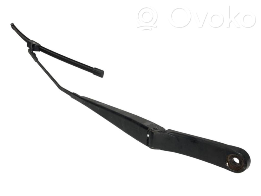 Priekšējā loga tīrītāja kājiņa