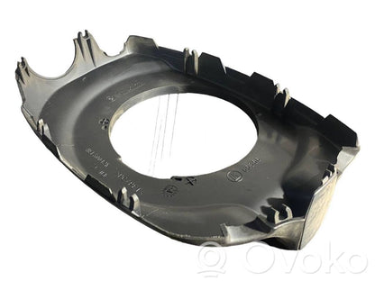 Stūres ass dekoratīvā apdare