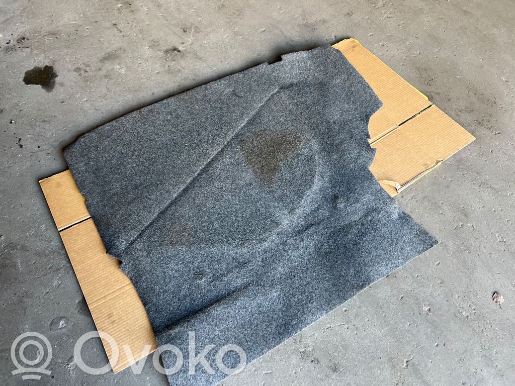 Пол багажника