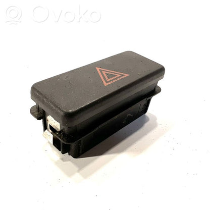 Avārijas lukturu slēdzis