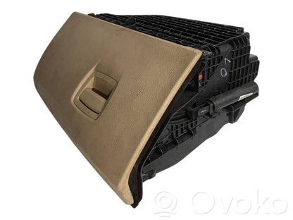 Storage compartment set