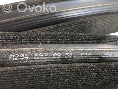 Front trim rubber (in the body)