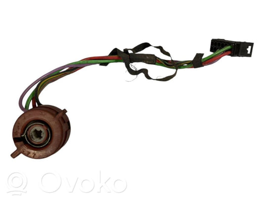 Aizdedzes slēdža kontakti