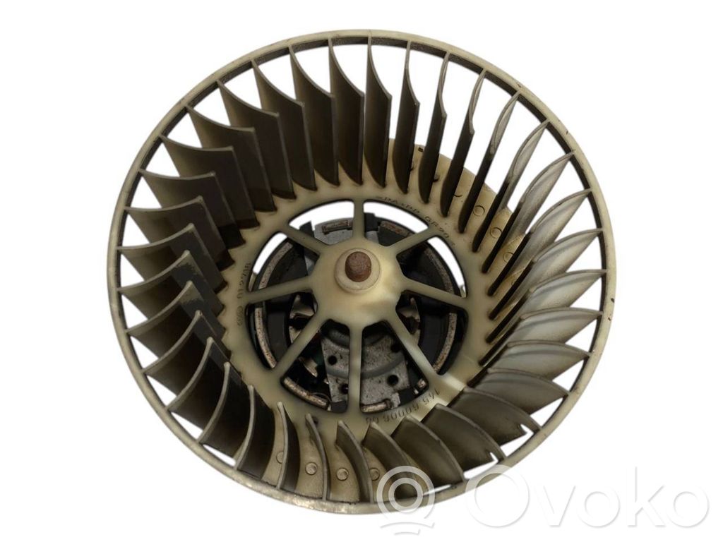 Маленький вентилятор радиатора