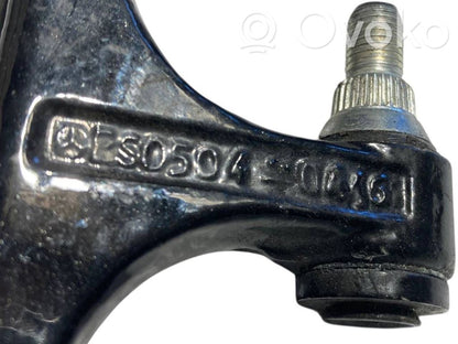 Aizmugurē augšējā vira (eņģe)