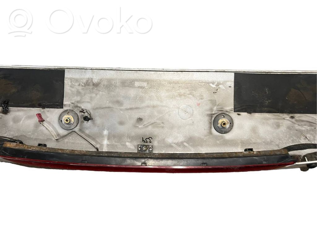 Spoilera aizmugurējais vāks