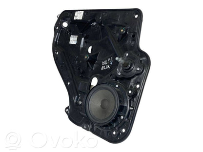 Aizmugurē elektriskais loga pacelšanas mehānisms bez motoriņa