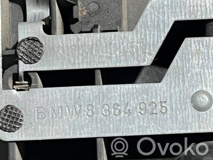 Aizmugurējā luktura detaļa