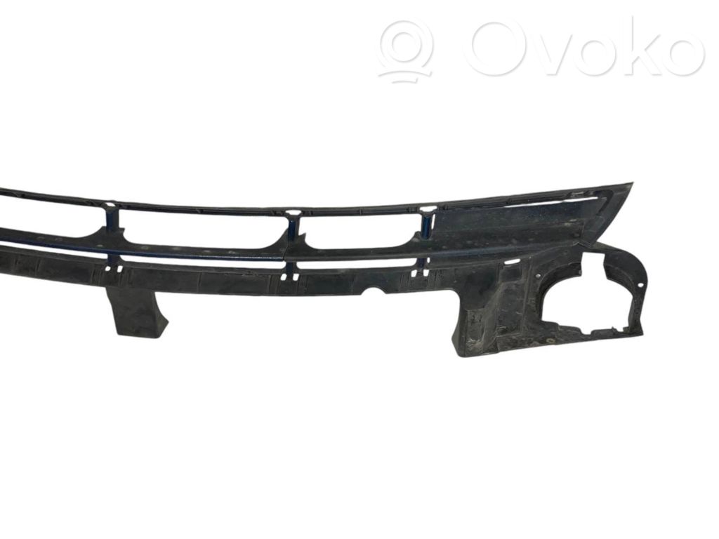 Apakšējais režģis (trīsdaļīgs)