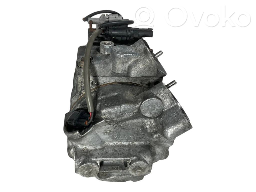 Air conditioner compressor (pump)