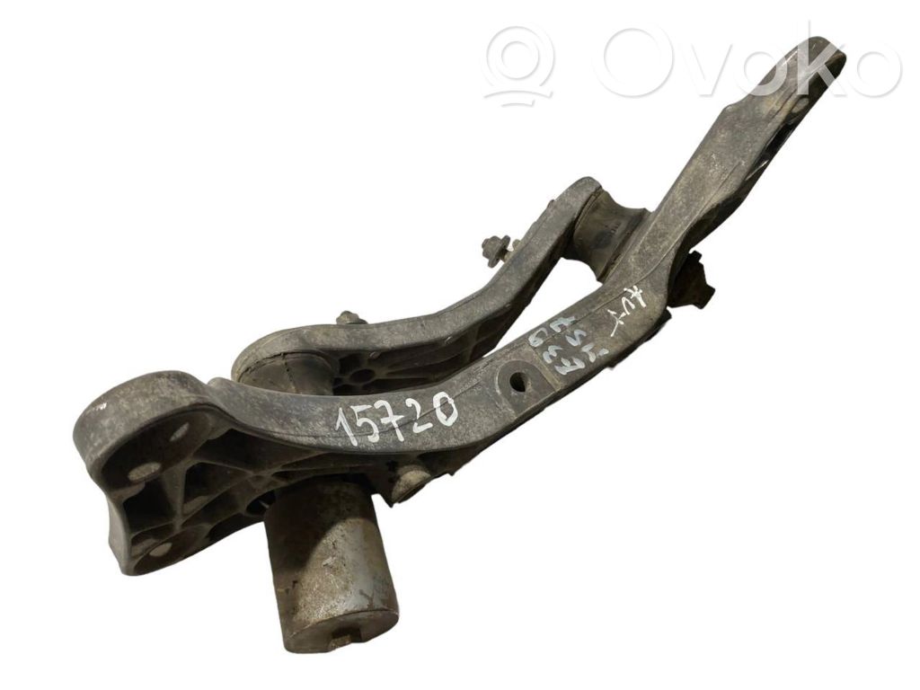 Pārnesumkārbas stiprinājuma kronšteins