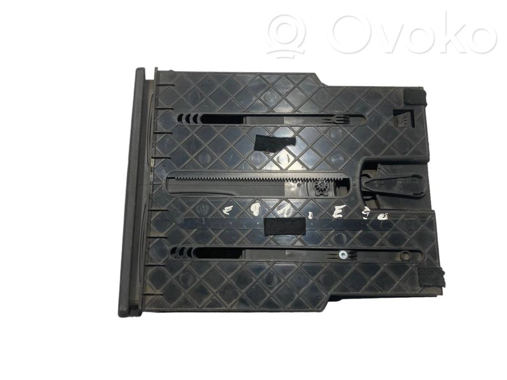 Подстаканник (сзади)