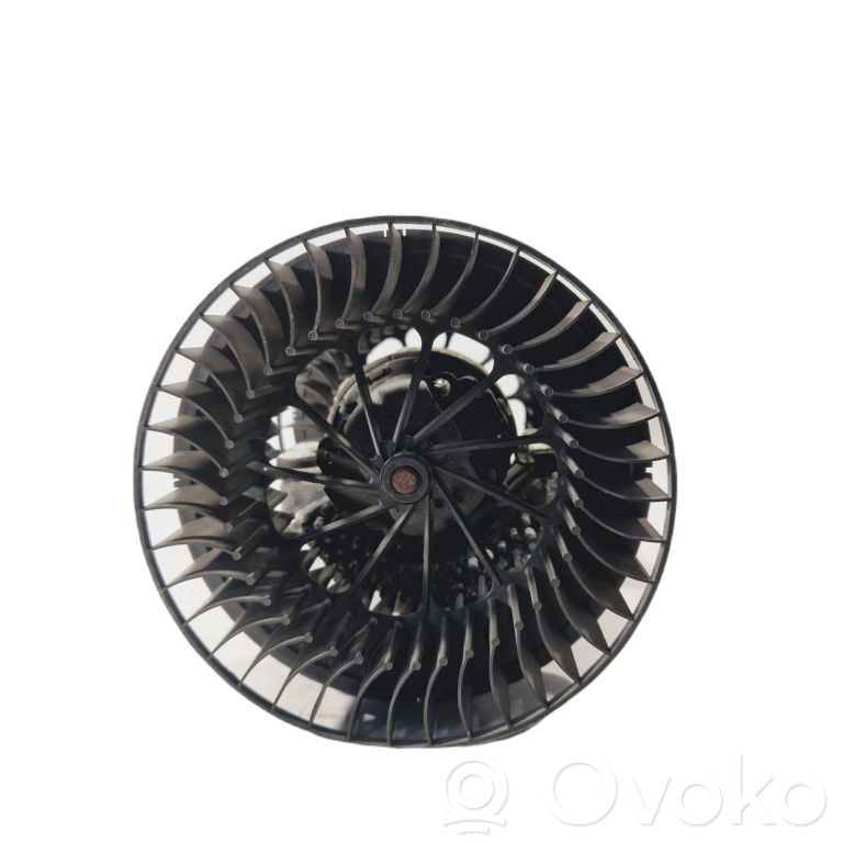 Mazā radiatora ventilators