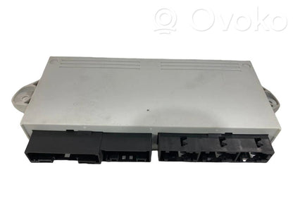 Durvju vadības bloks