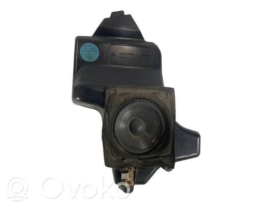 Динамик(и) в задней двери