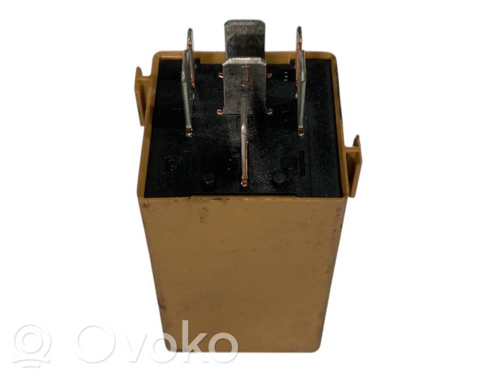 Logu tīrītāju relejs