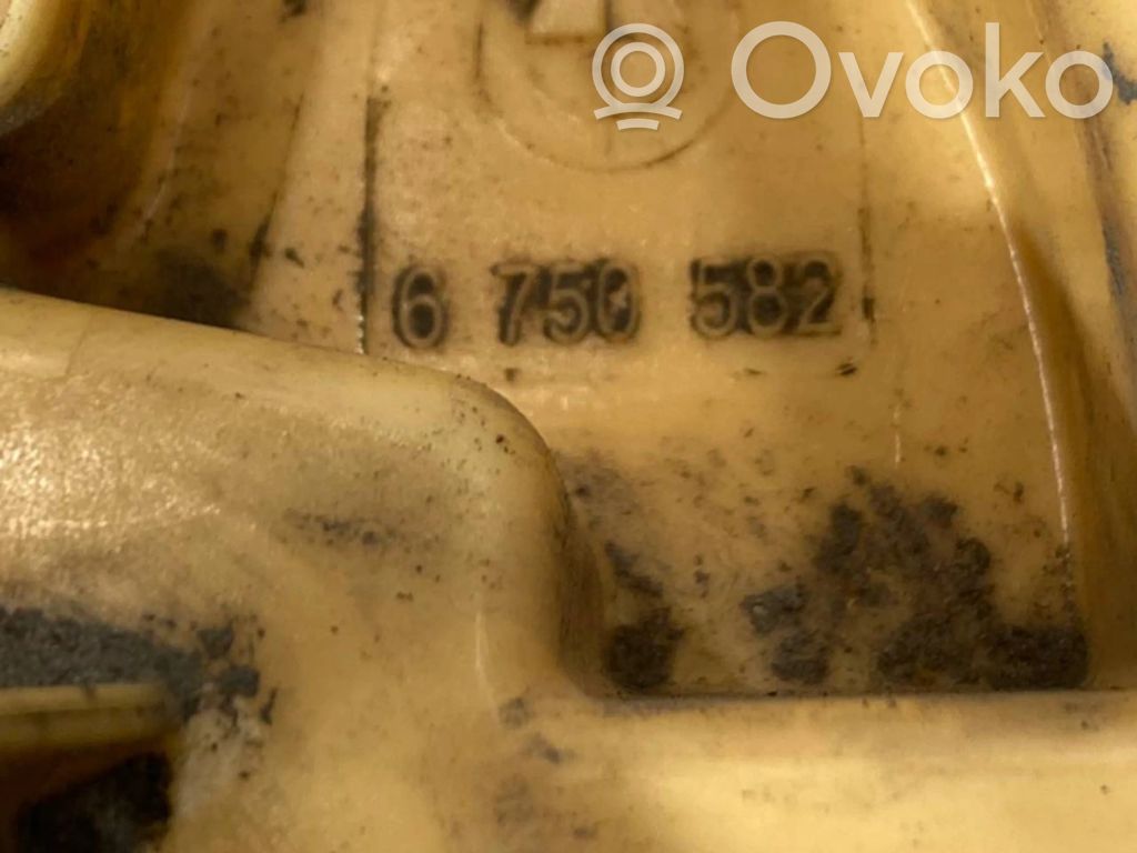 Fuel pump (in the fuel tank)