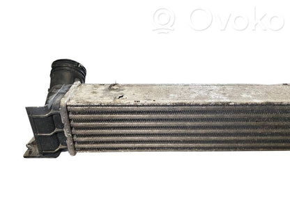 Starpdzesētāja radiators