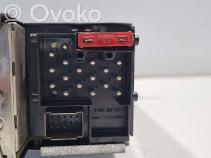 Dzinēja pārsega slēdzenes trosīte