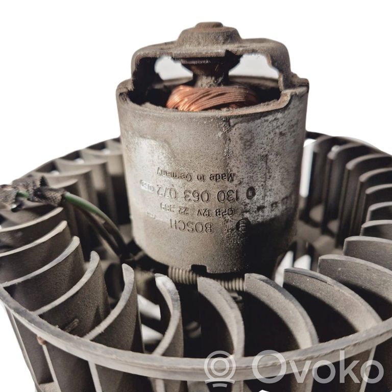 Small radiator fan