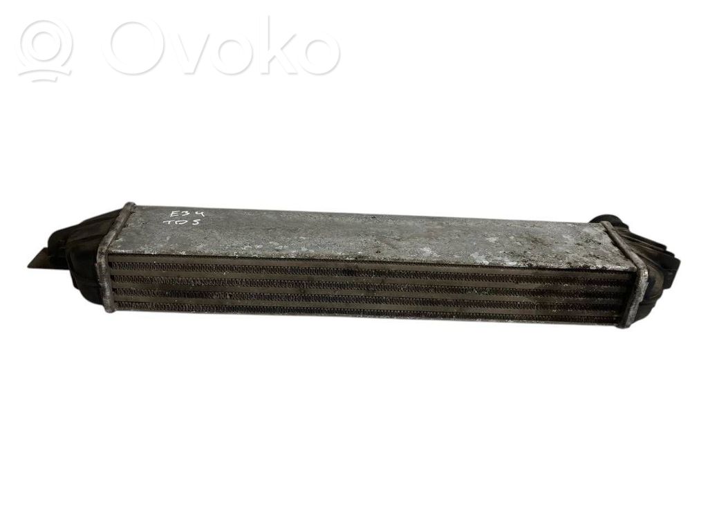 Starpdzesētāja radiators