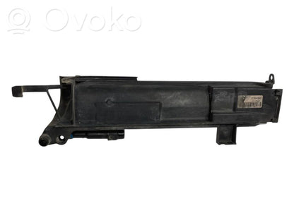 Держатель/кронштейн радиатора(ов)