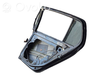 Aizmugurējās durvis