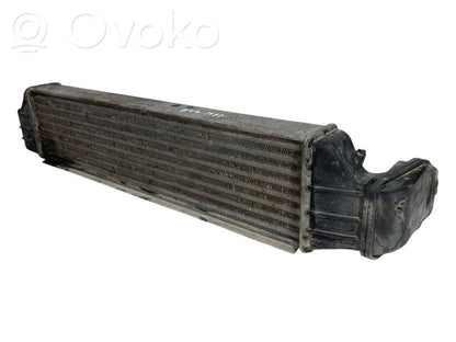 Starpdzesētāja radiators