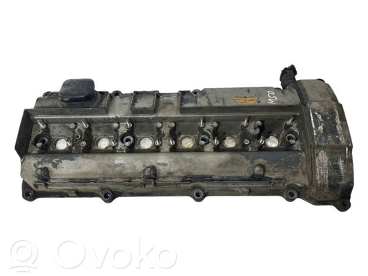 Valve cover