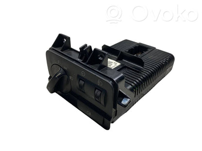Headlight switch