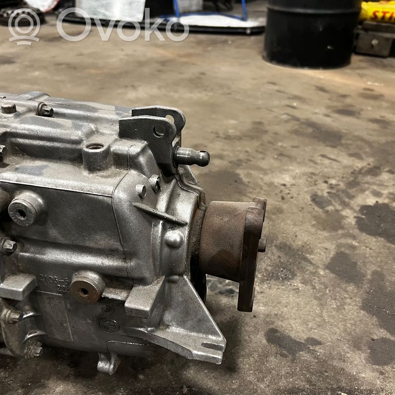 Mehāniska 5 ātrumu pārnesumkārba