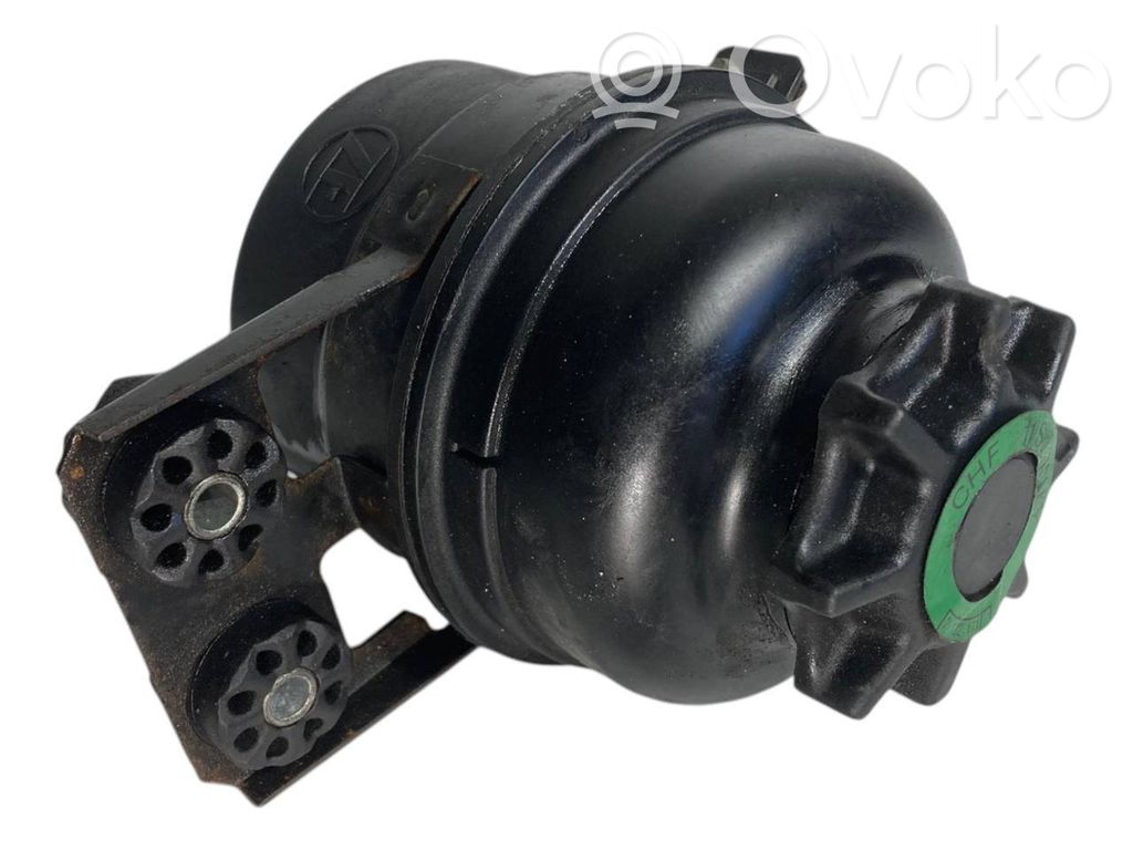 Бачок жидкости гидроусилителя руля