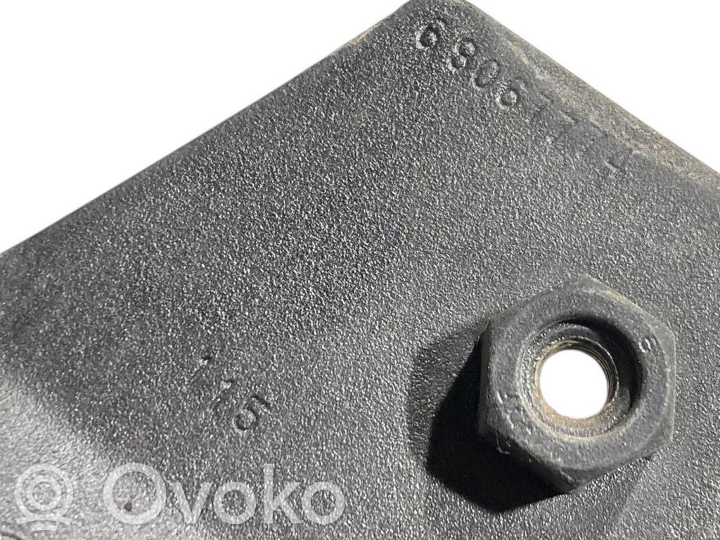 Cita veida dzinēja nodalījuma detaļa