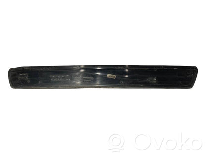 Aizmugurējā sliekšņa dekoratīvā apdare (iekšējā)