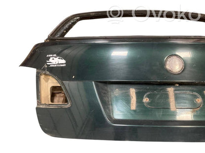 Aizmugurējais pārsegs (bagāžnieks)