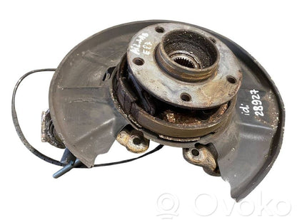 Aizmugurē riteņa rumbas vārpstas šarnīrs (stupica, capfa)