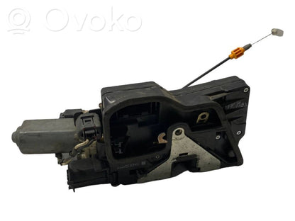 Aizmugurē slēdzene