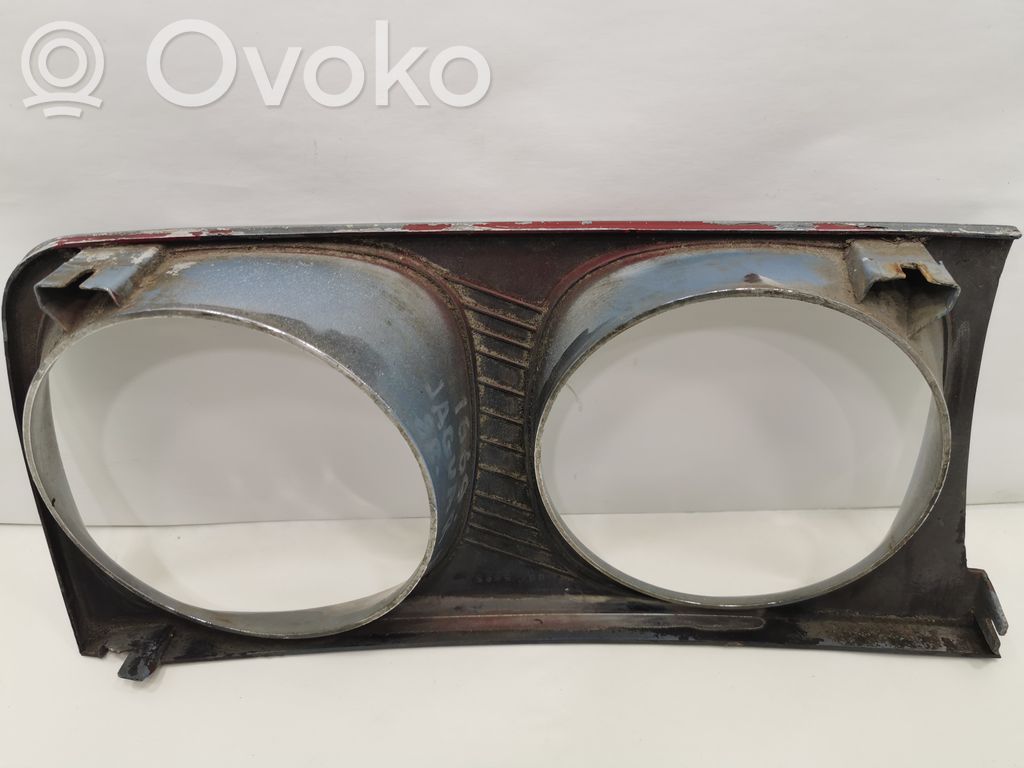 Priekšējā luktura dekoratīvā apdare