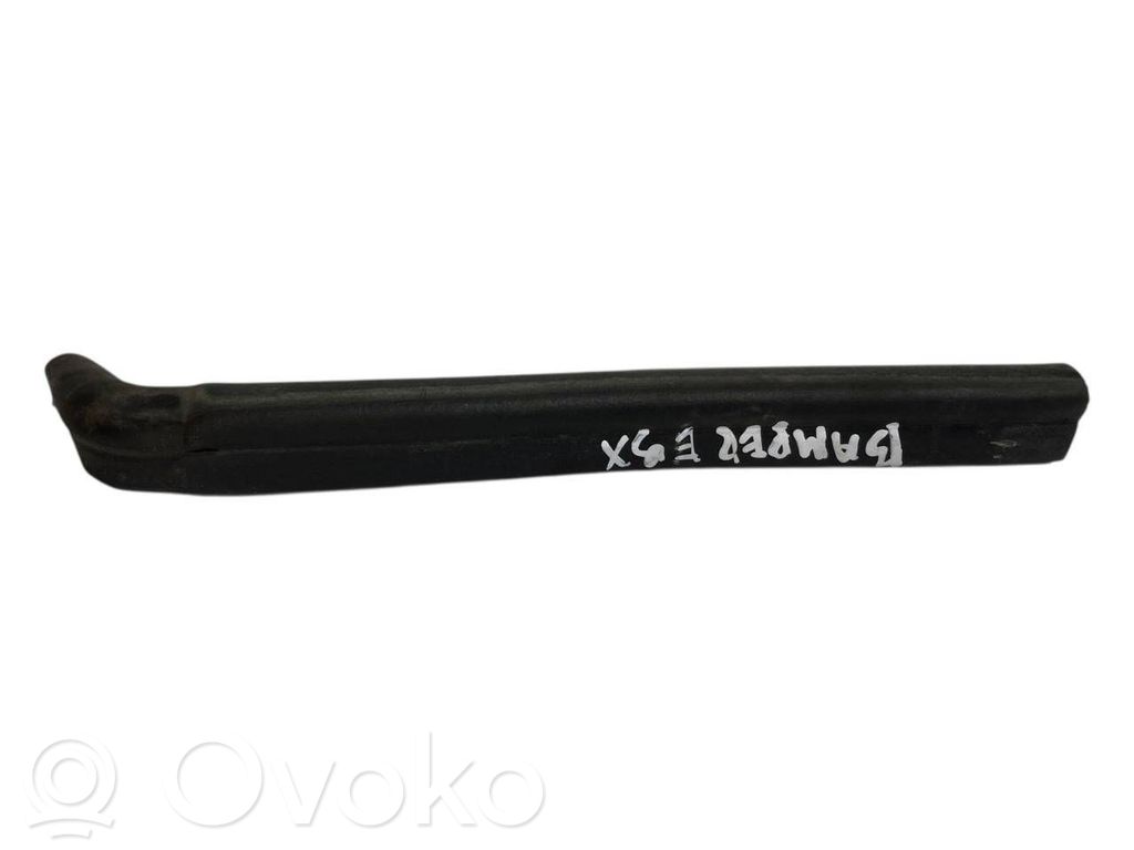 Dzinēja nodalījuma gumija