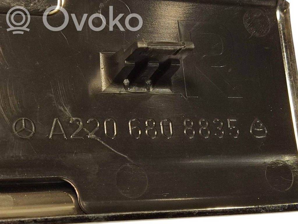 Priekšējā sliekšņa dekoratīvā apdare (iekšējā)