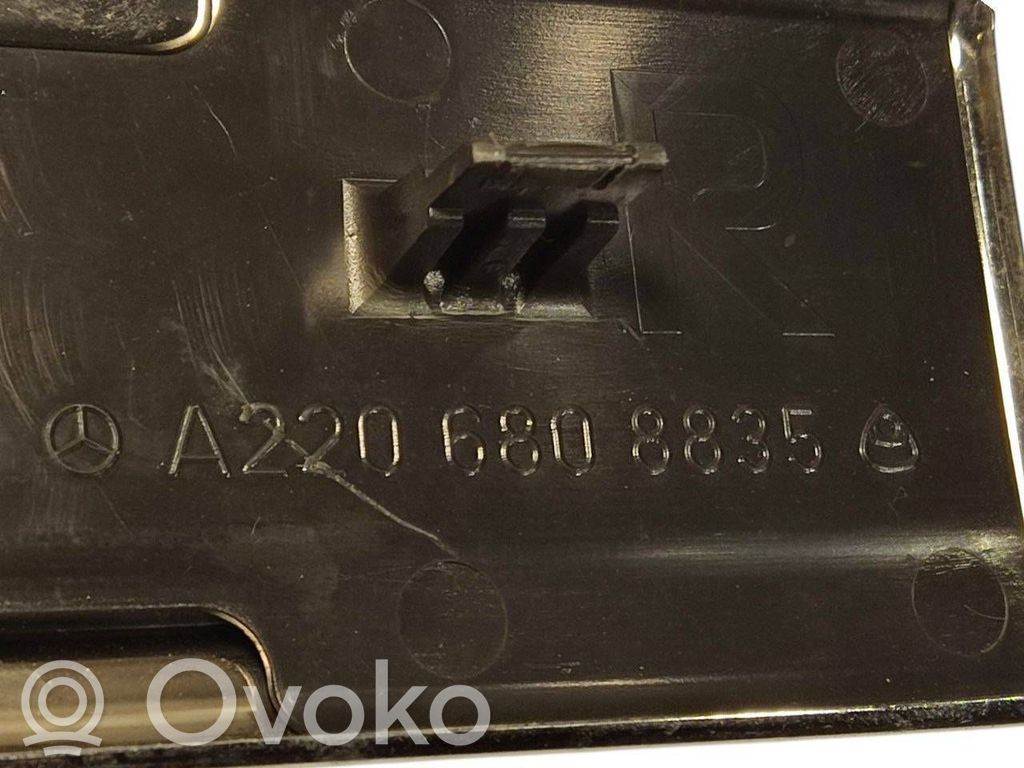 Priekšējā sliekšņa dekoratīvā apdare (iekšējā)