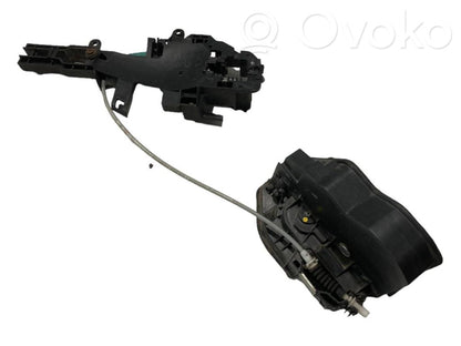 Aizmugurē slēdzene