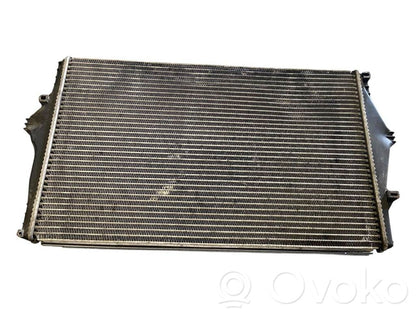 Starpdzesētāja radiators