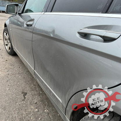 Mercedes Benz C200 2009.G.rezerves daļas