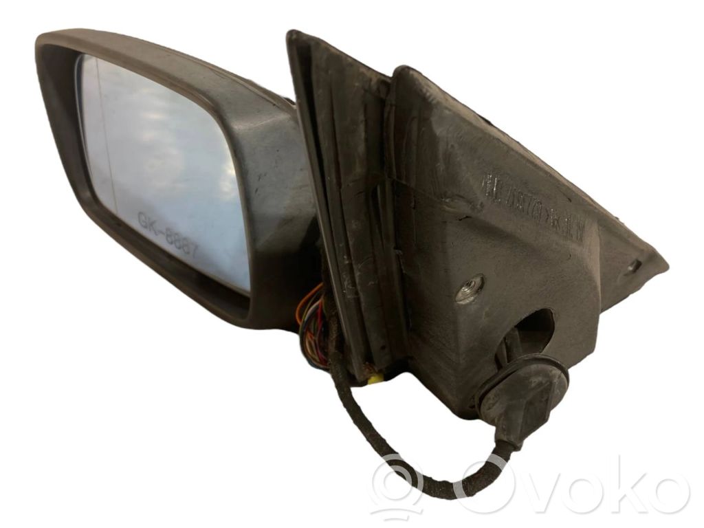 Spogulis (elektriski vadāms)