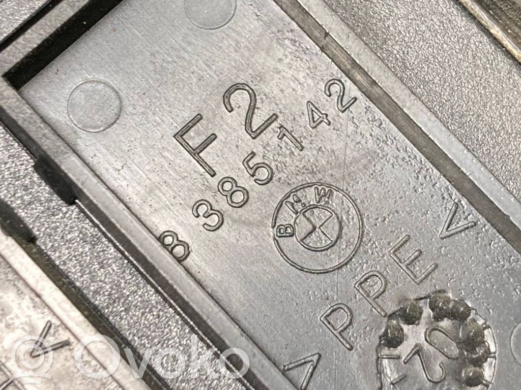 Aizmugurējā gaisa - ventilācijas reste